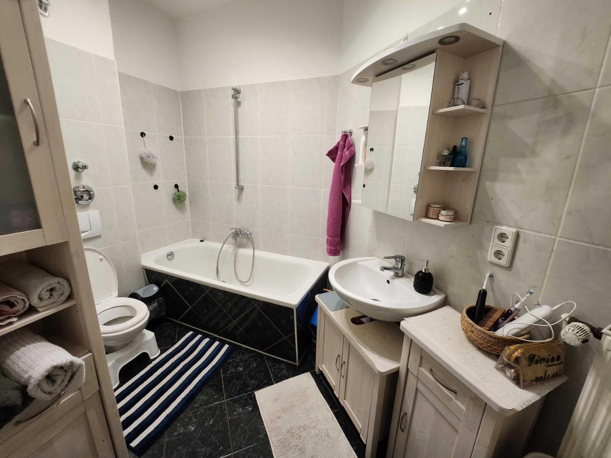Privat bolig One Private Available In A Two In Tegel, Berlin